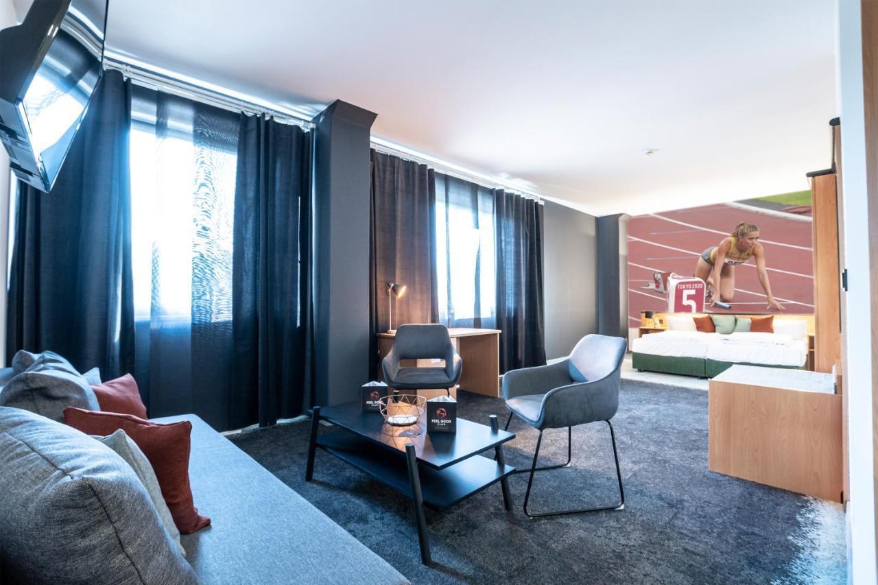 Feel Good Hotel เคมนิตซ์ ภายนอก รูปภาพ